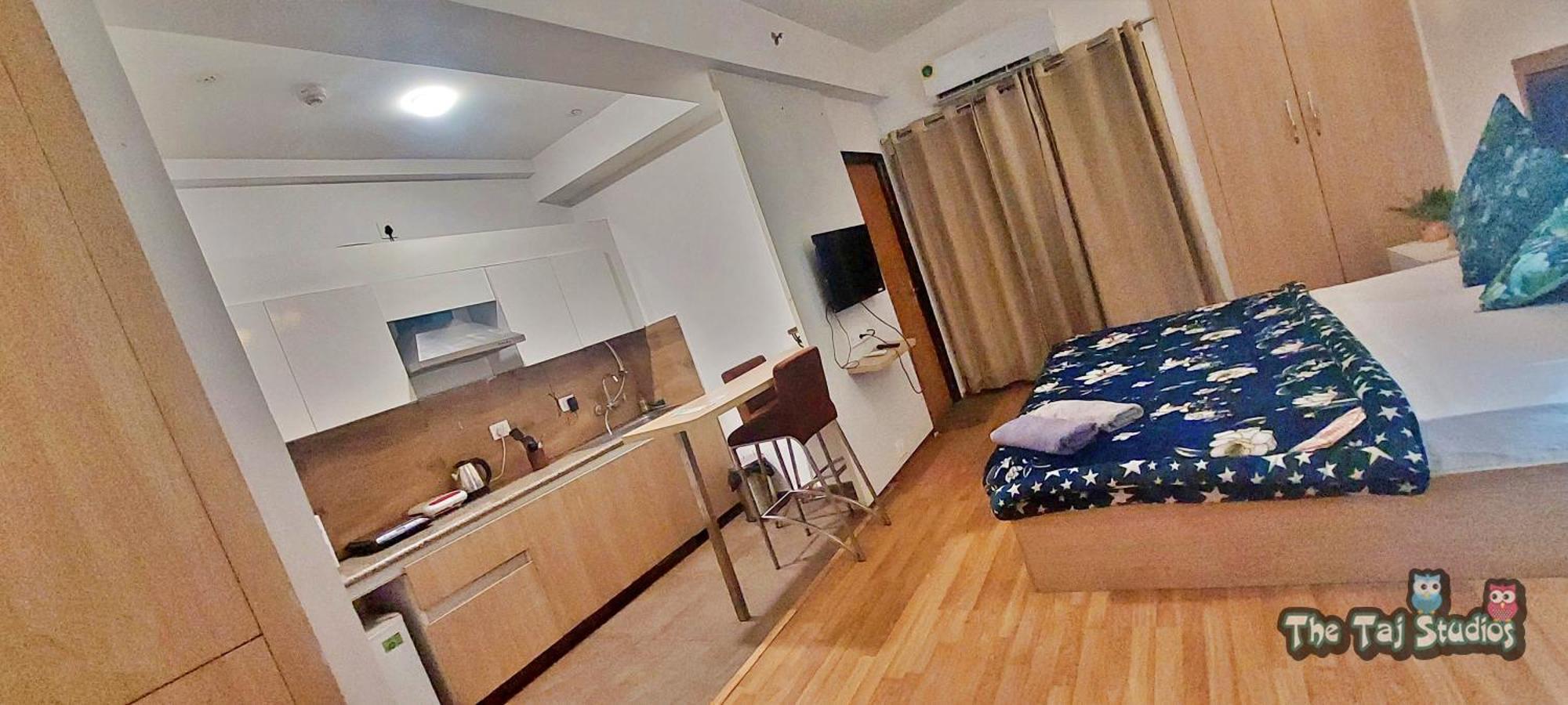 Top Luxury & Couple Friendly Stay Gp By Taj Suites & Studios #New Year Party & Stay Noida Dış mekan fotoğraf